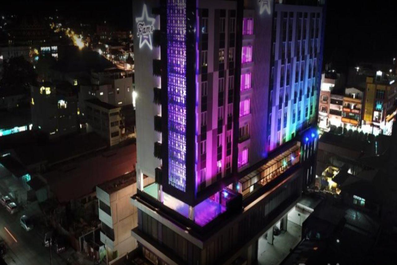 Fox Hotel Джаяпура Екстер'єр фото