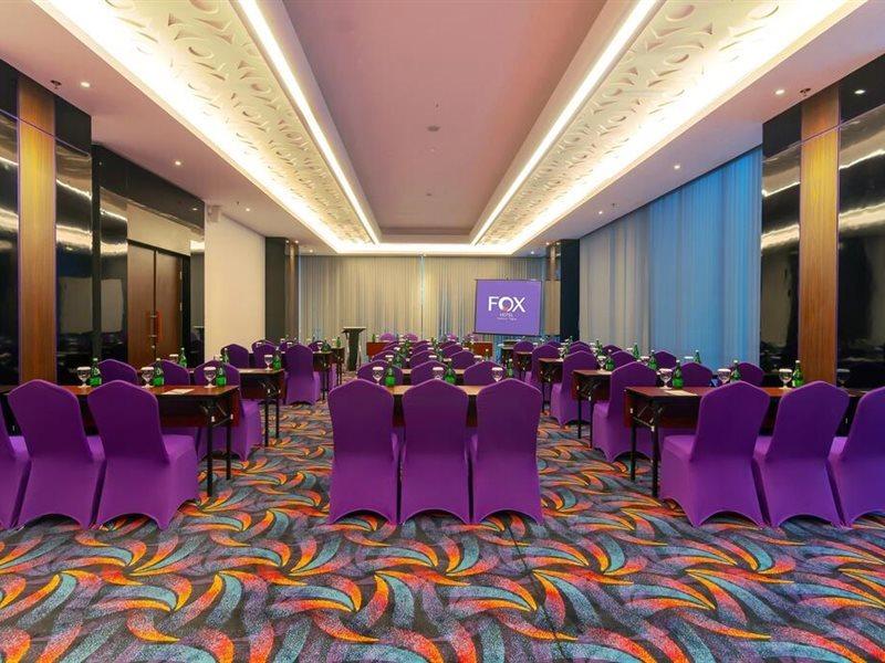 Fox Hotel Джаяпура Екстер'єр фото